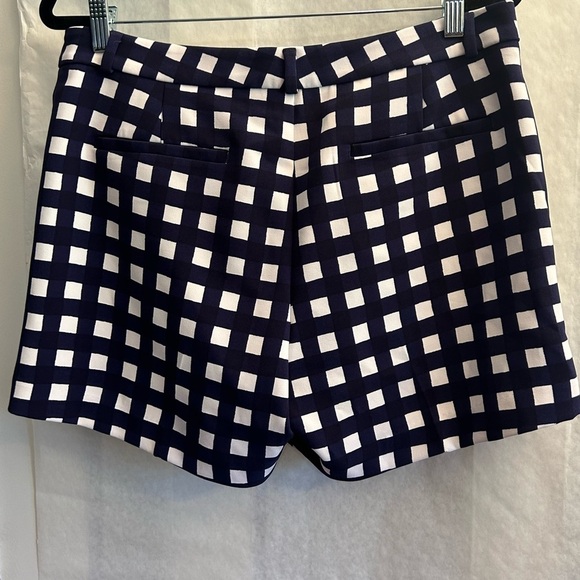 Banana Republic Blue&White Checkerd gingham casual flat front shorts Sz-10. T11 - Picture 5 of 11